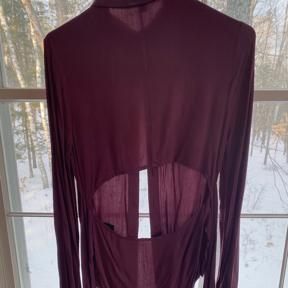 Open back blouse - Picture 3 of 3